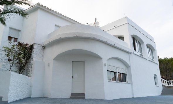 Herverkoop - Villa -
Altea - La Olla
