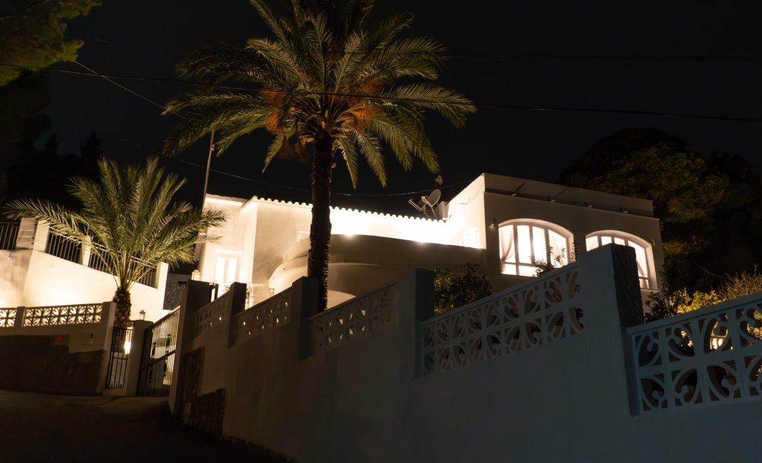 Herverkoop - Villa -
Altea - La Olla