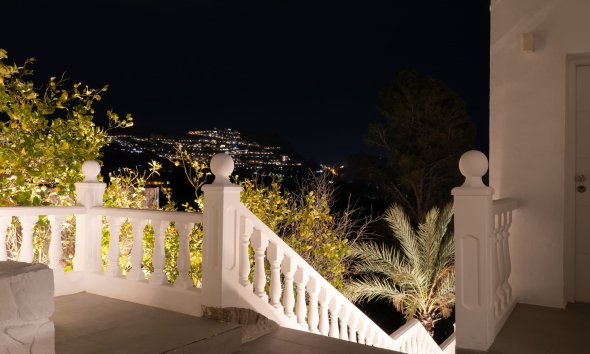 Herverkoop - Villa -
Altea - La Olla