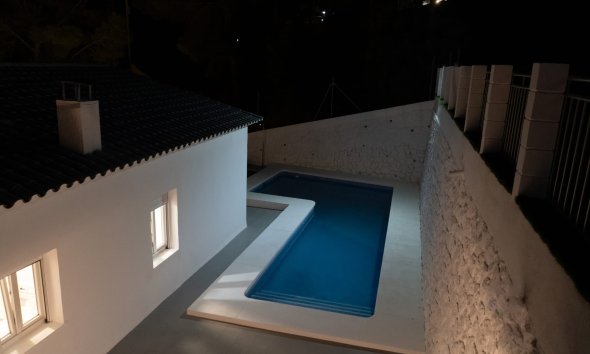 Herverkoop - Villa -
Altea - La Olla