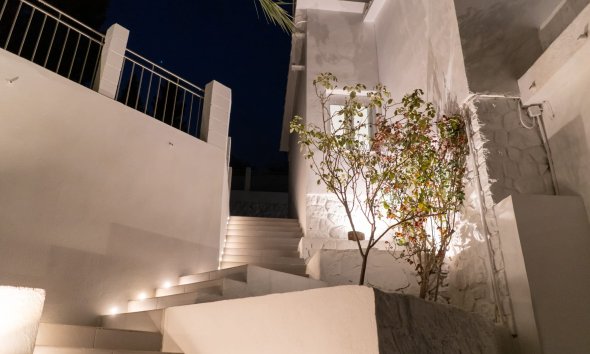 Herverkoop - Villa -
Altea - La Olla