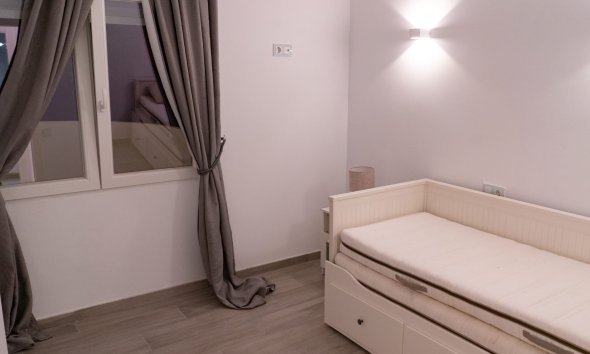 Herverkoop - Villa -
Altea - La Olla