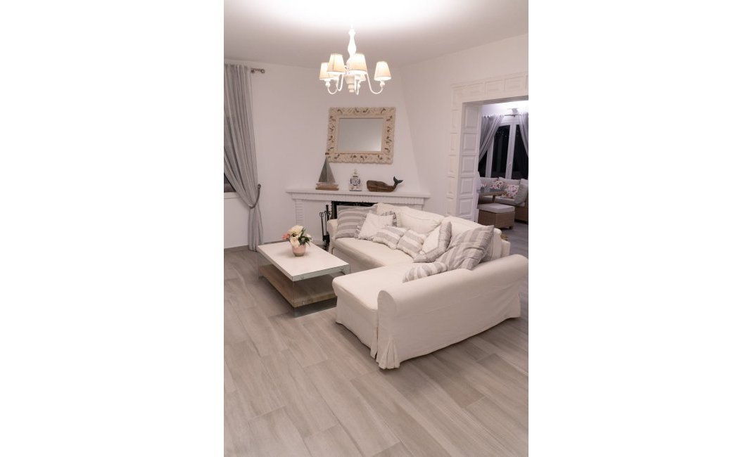 Herverkoop - Villa -
Altea - La Olla