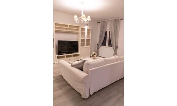 Herverkoop - Villa -
Altea - La Olla