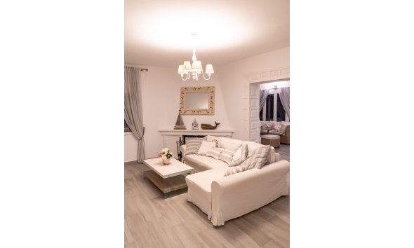 Herverkoop - Villa -
Altea - La Olla