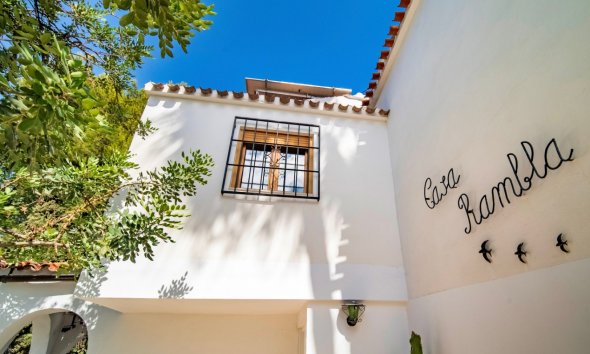 Reventa - Villa -
Albir