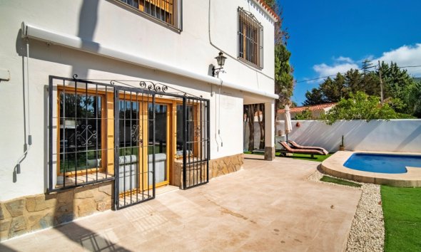 Reventa - Villa -
Albir