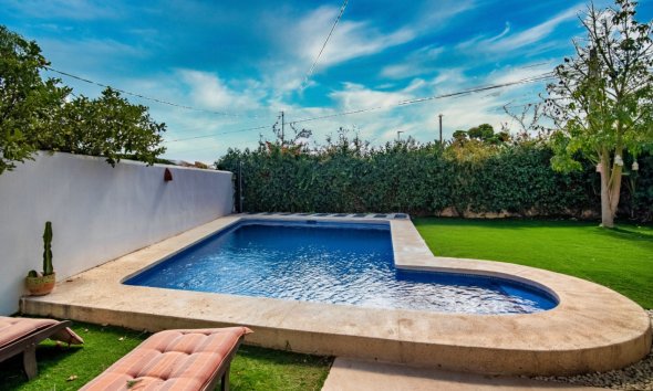 Reventa - Villa -
Albir