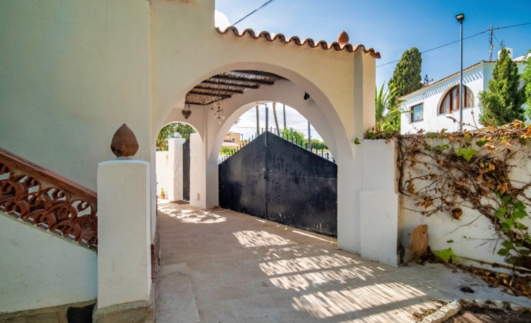 Reventa - Villa -
Albir