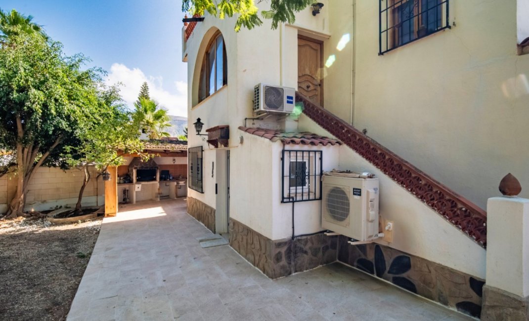 Reventa - Villa -
Albir