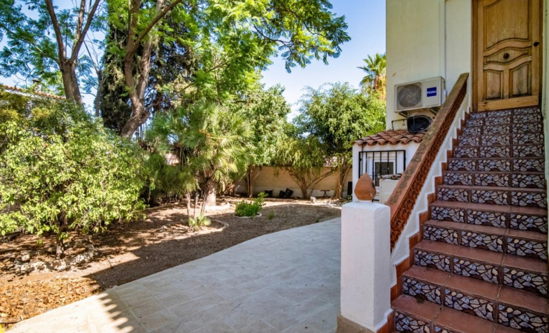 Reventa - Villa -
Albir