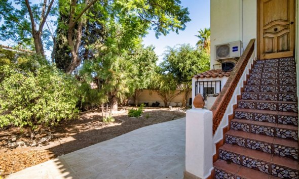 Reventa - Villa -
Albir