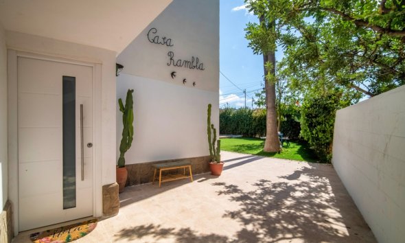 Reventa - Villa -
Albir