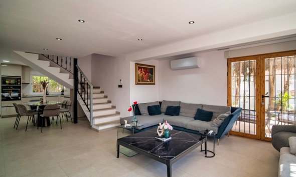 Reventa - Villa -
Albir