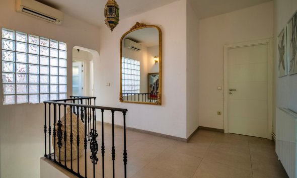 Reventa - Villa -
Albir