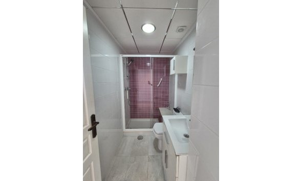 Location à court terme - Appartement -
Albir