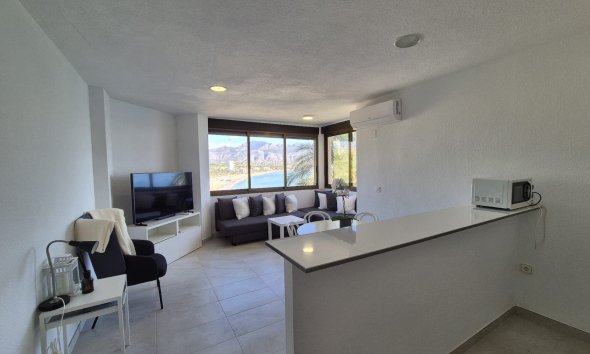 Location à court terme - Appartement -
Albir