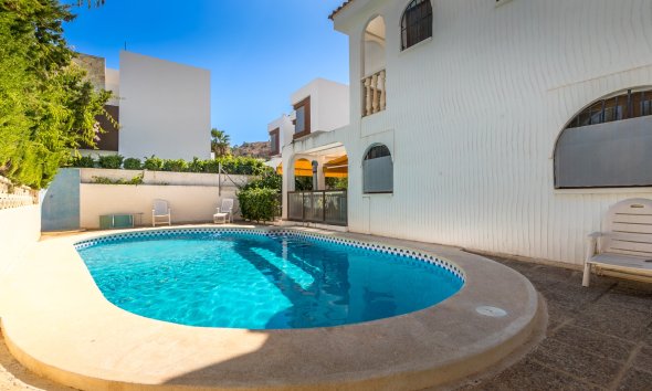 Reventa - Adosado -
Albir