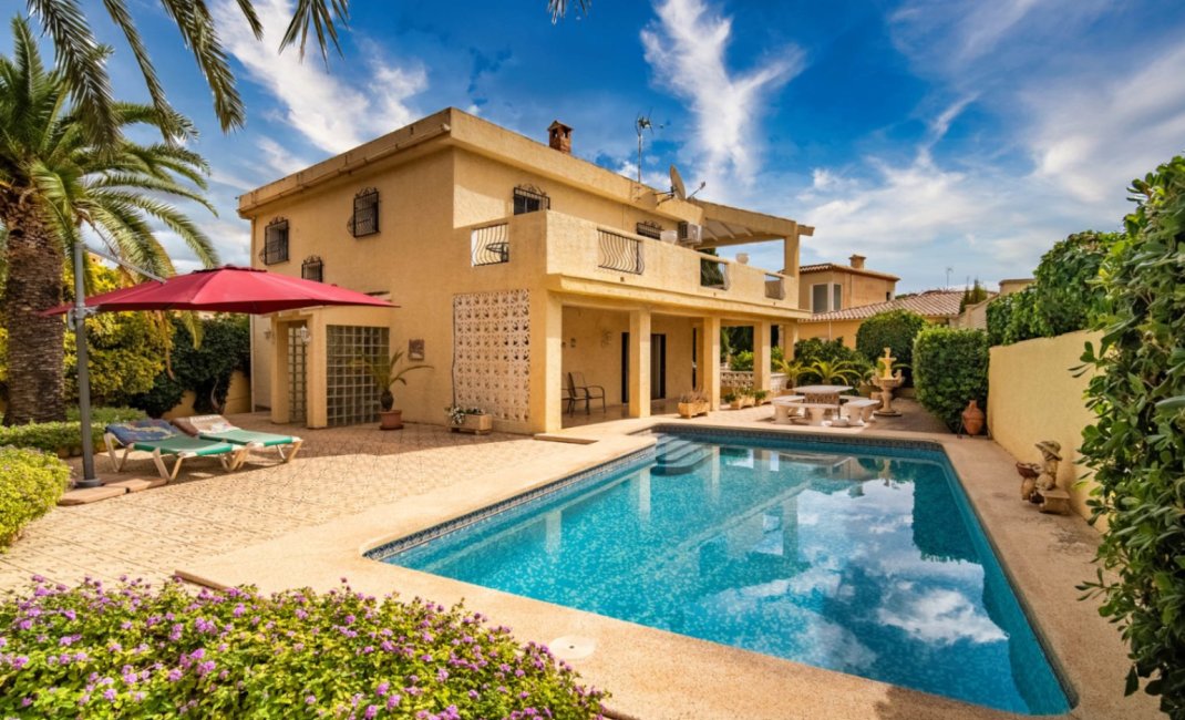 Herverkoop - Villa -
Alfaz del Pi - Colonia Escandinavia