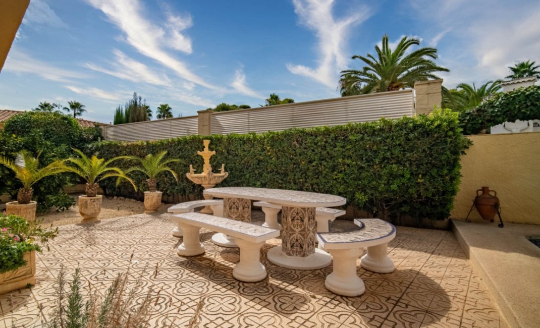 Herverkoop - Villa -
Alfaz del Pi - Colonia Escandinavia