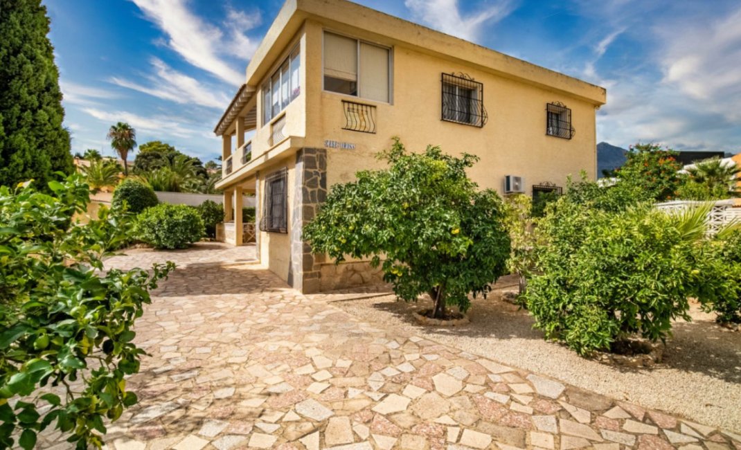 Herverkoop - Villa -
Alfaz del Pi - Colonia Escandinavia