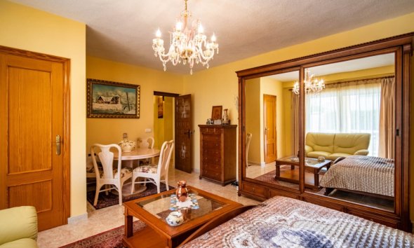 Herverkoop - Villa -
Alfaz del Pi - Colonia Escandinavia