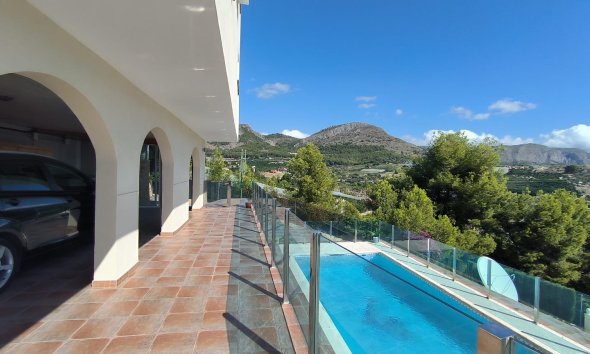 Herverkoop - Chalet / Villa -
Callosa De Ensarrià