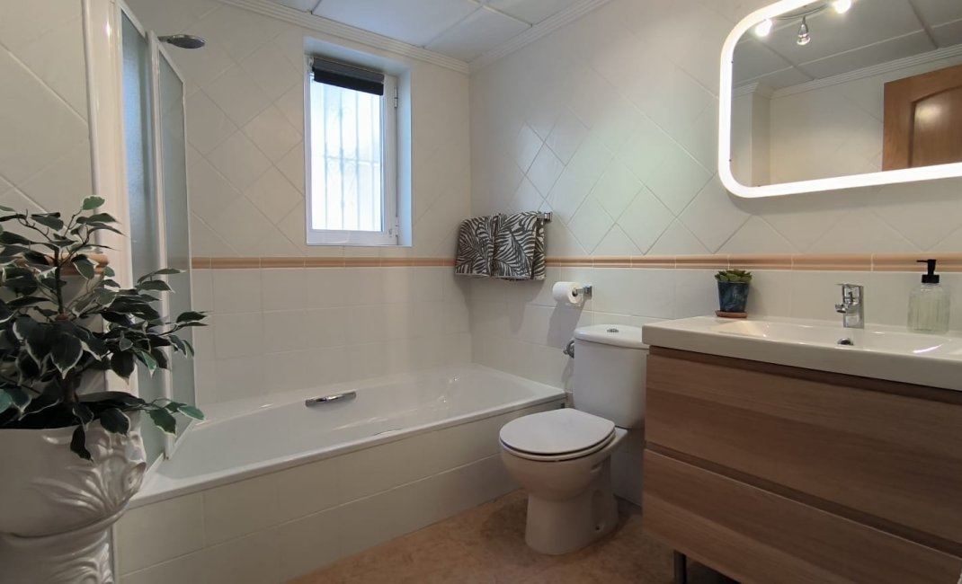 Herverkoop - Chalet / Villa -
Callosa De Ensarrià