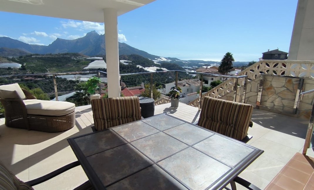 Herverkoop - Chalet / Villa -
Callosa De Ensarrià