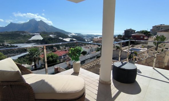 Herverkoop - Chalet / Villa -
Callosa De Ensarrià