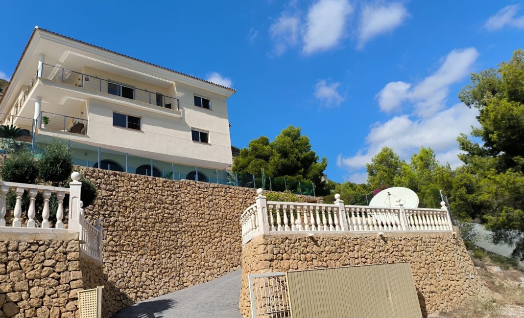 Herverkoop - Chalet / Villa -
Callosa De Ensarrià