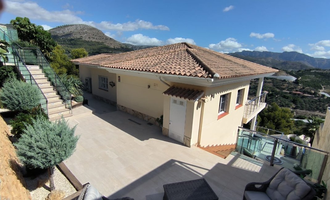 Herverkoop - Chalet / Villa -
Callosa De Ensarrià
