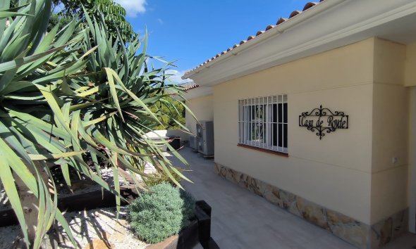 Herverkoop - Chalet / Villa -
Callosa De Ensarrià