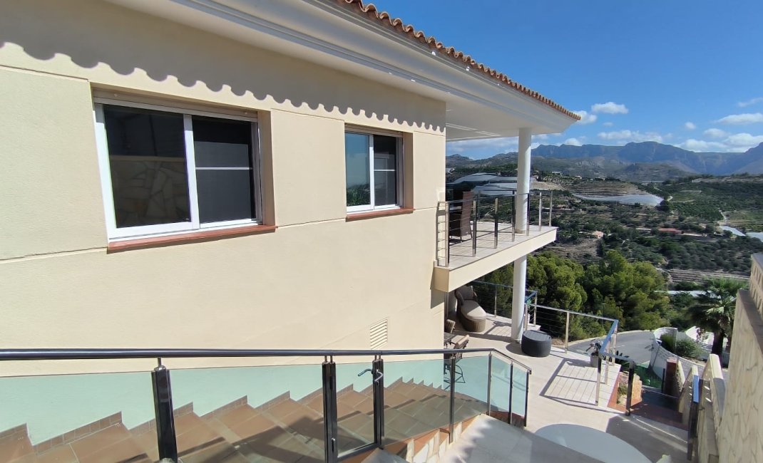 Herverkoop - Chalet / Villa -
Callosa De Ensarrià