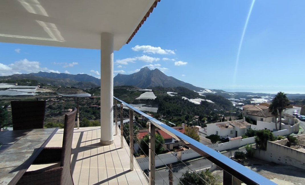 Herverkoop - Chalet / Villa -
Callosa De Ensarrià