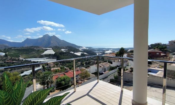 Herverkoop - Chalet / Villa -
Callosa De Ensarrià