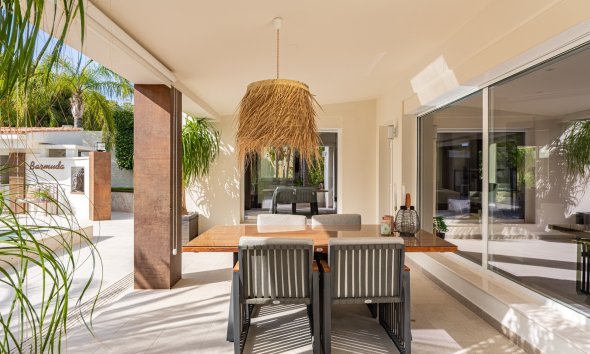 Reventa - Chalet / Villa  -
La Nucía