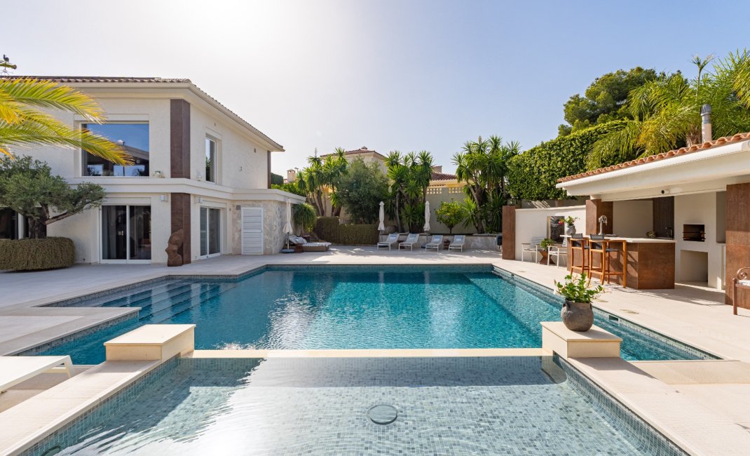 Reventa - Chalet / Villa  -
La Nucía