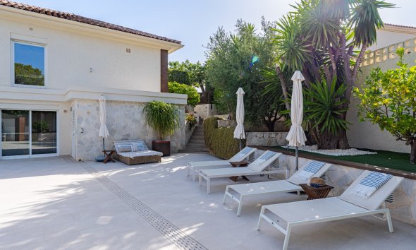 Reventa - Chalet / Villa  -
La Nucía