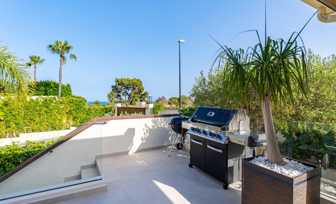 Reventa - Chalet / Villa  -
La Nucía