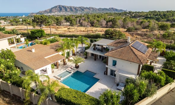 Reventa - Chalet / Villa  -
La Nucía