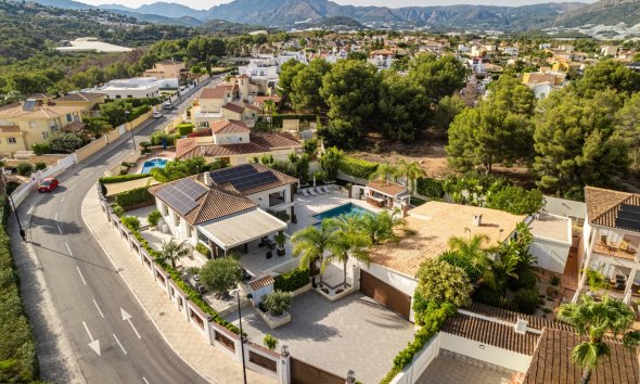 Reventa - Chalet / Villa  -
La Nucía