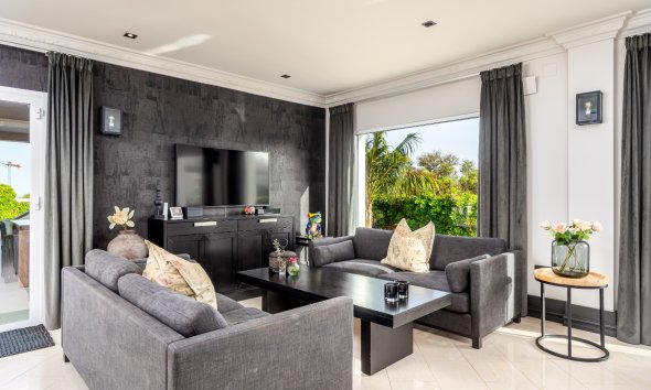 Reventa - Chalet / Villa  -
La Nucía