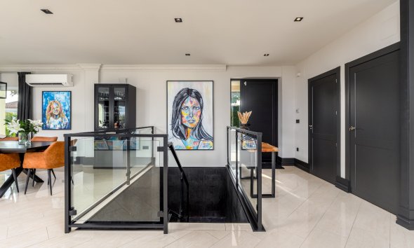 Reventa - Chalet / Villa  -
La Nucía