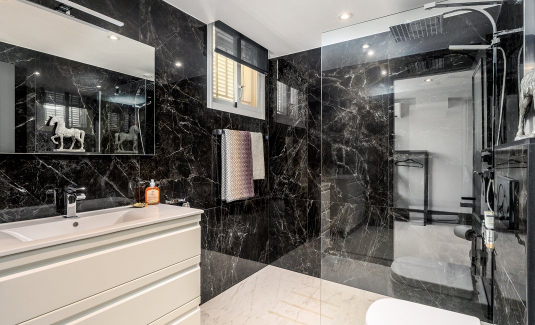 Reventa - Chalet / Villa  -
La Nucía