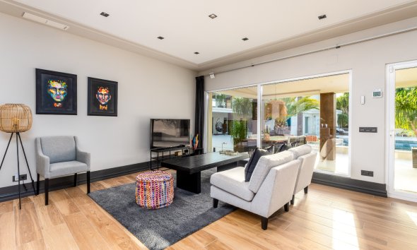 Reventa - Chalet / Villa  -
La Nucía