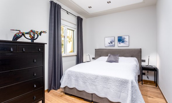 Reventa - Chalet / Villa  -
La Nucía