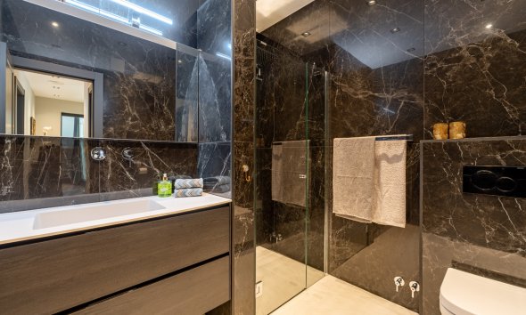 Reventa - Chalet / Villa  -
La Nucía