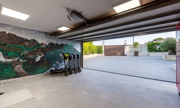 Reventa - Chalet / Villa  -
La Nucía