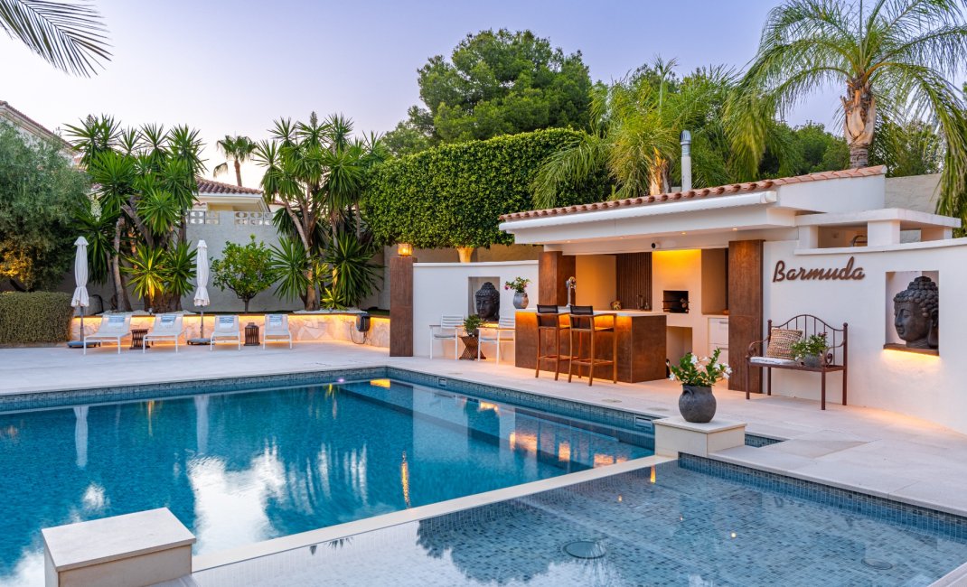 Reventa - Chalet / Villa  -
La Nucía